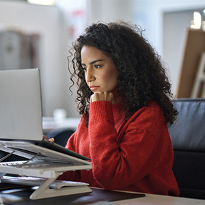 girl sitting with laptop